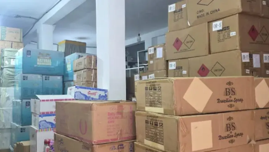 جمارك تطوان تحبط ترويج 64 ألف قطعة من العطور ومستحضرات تجميل مهربة بقيمة 400 مليون سنتيم
