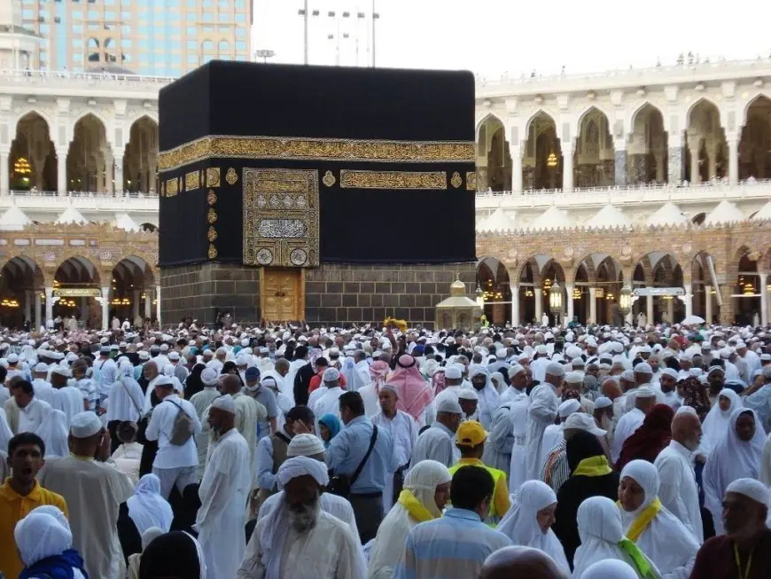 يهم الحجاج المغاربة.. وزارة الأوقاف تكشف التدابير الجديدة لأداء الحج