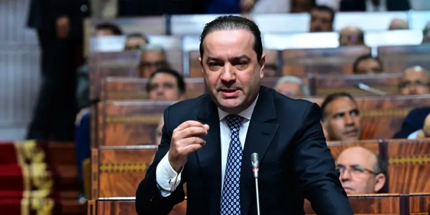 فريق الأحرار يشيد بالإنجازات الحكومية ويدعو إلى تقييم موضوعي