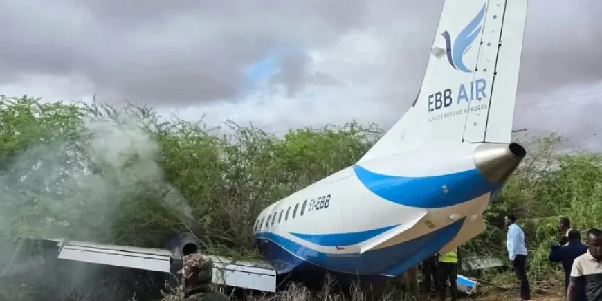 بعد نجاة جميع الركاب.. السلطات الكينية تفتح تحقيقاً في حادث انحراف طائرة "EBB Air" بمطار مانديرا
