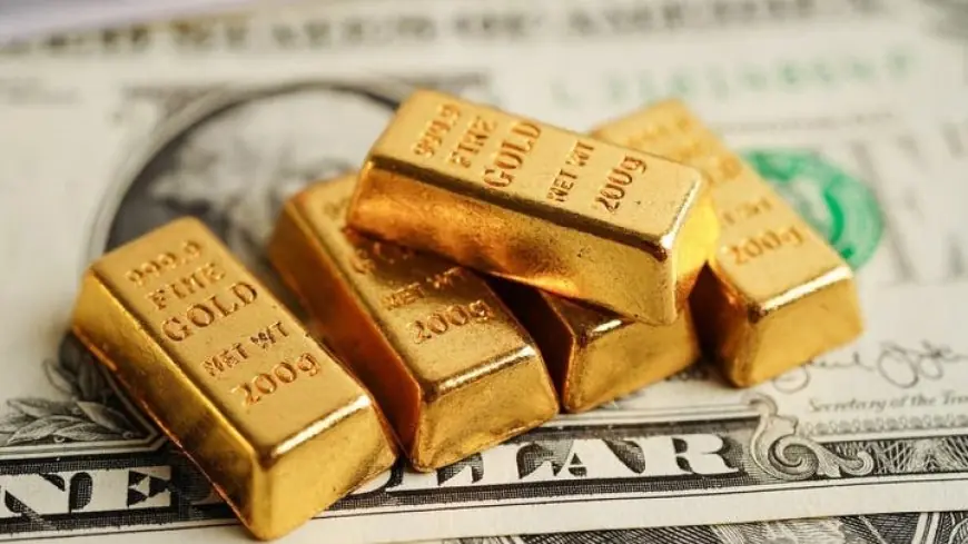 ارتفاع أسعار الذهب عالمياً مستفيداً من انخفاض مؤشر الدولار