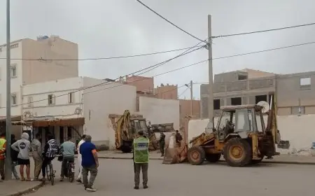 إنذارات بالإخلاء لأصحاب المقاهي والفنادق بميرلفت قبل الهدم