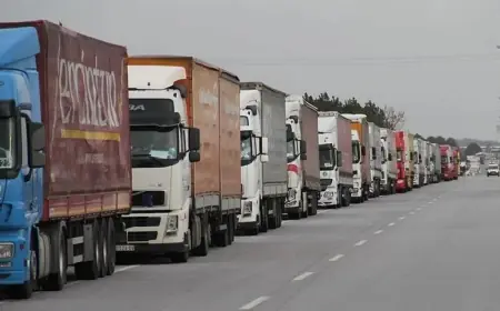 نقابة النقل الطرقي للبضائع ترفض تحميل السائقين المهنيين مسؤولية حوادث السير بميناء البيضاء