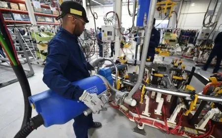 Plus de 580 milliards de dirhams d’investissements validés au Maroc depuis 2021 pour créer des emplois