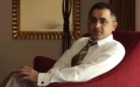 وفاة الصحافي ومقدم الأخبار بالقناة "الأولى" شهاب زريوح بعد صراع مع المرض