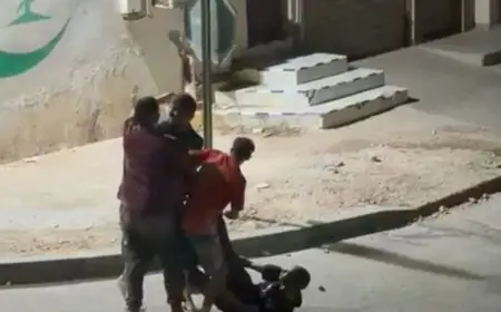 فيديو اعتداء على شاب بالعيون يثير موجة استنكار واسعة