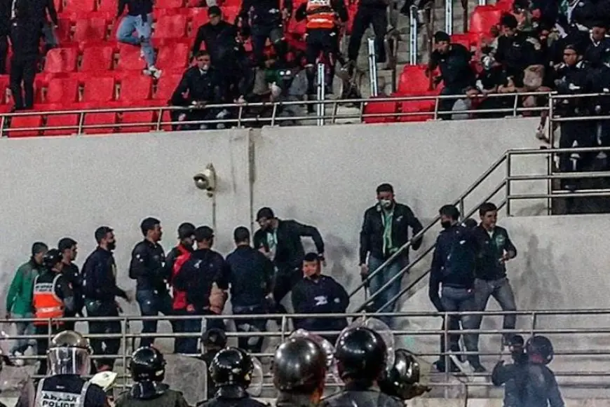 الجيش الملكي يدين أحداث شغب مباراته ضد الرجاء ويدعو إلى نبذ العنف