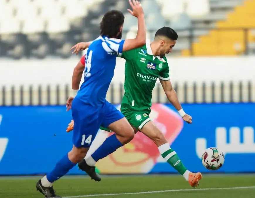 Botola Pro : le Raja Casablanca s’impose face au Difaâ Hassani d’El Jadida et grimpe à la 2e place