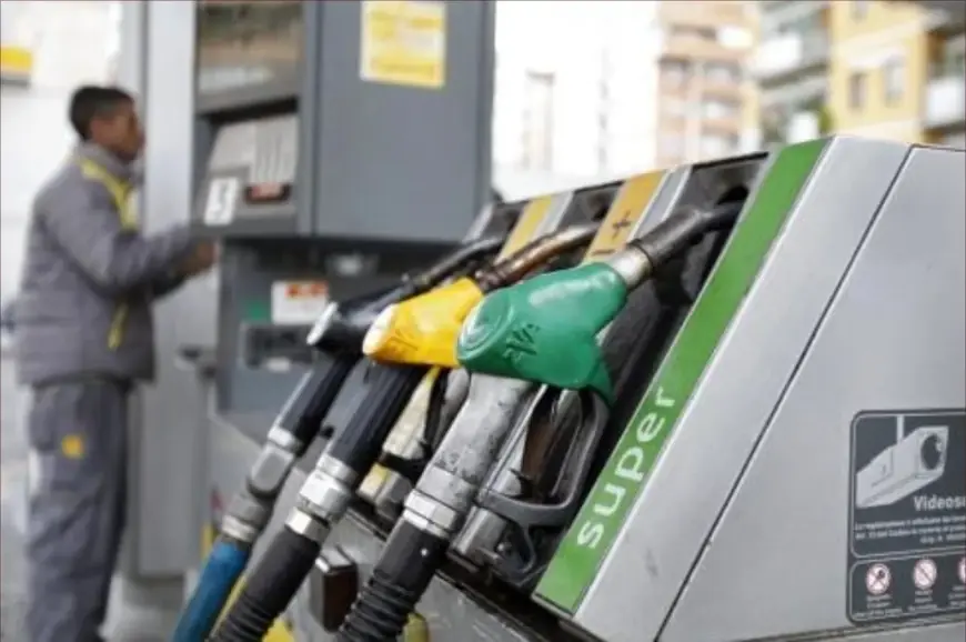 محطات الوقود ترفض خفض أسعار المحروقات بالمغرب وتثير غضب المواطنين