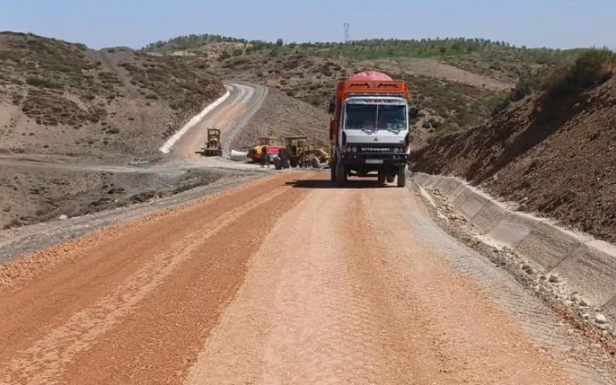 نزار بركة: تأهيل البنية التحتية للطرق القروية ركيزة لتعزيز العدالة المجالية والتنمية