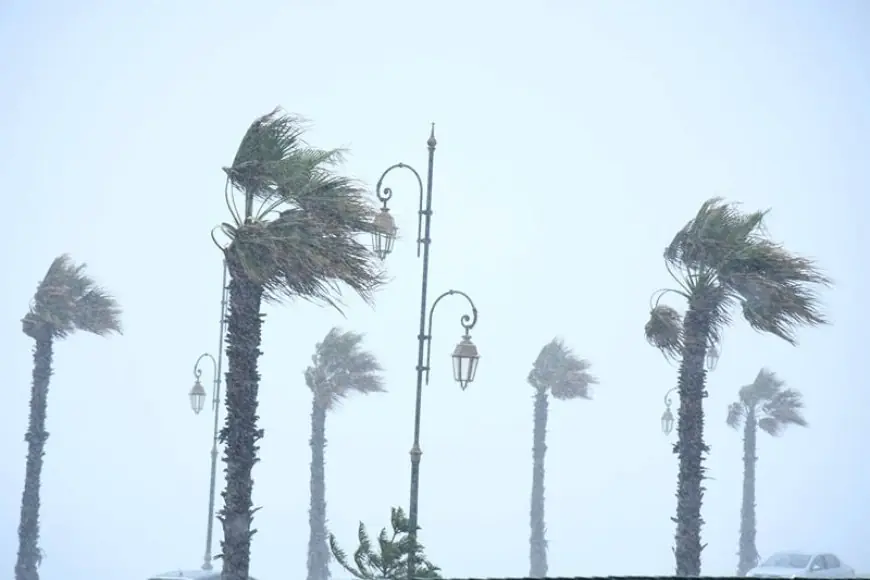 الأرصاد الجوية تدعو إلى توخي الحيطة والحذر بسبب التقلبات الجوية المرتقبة