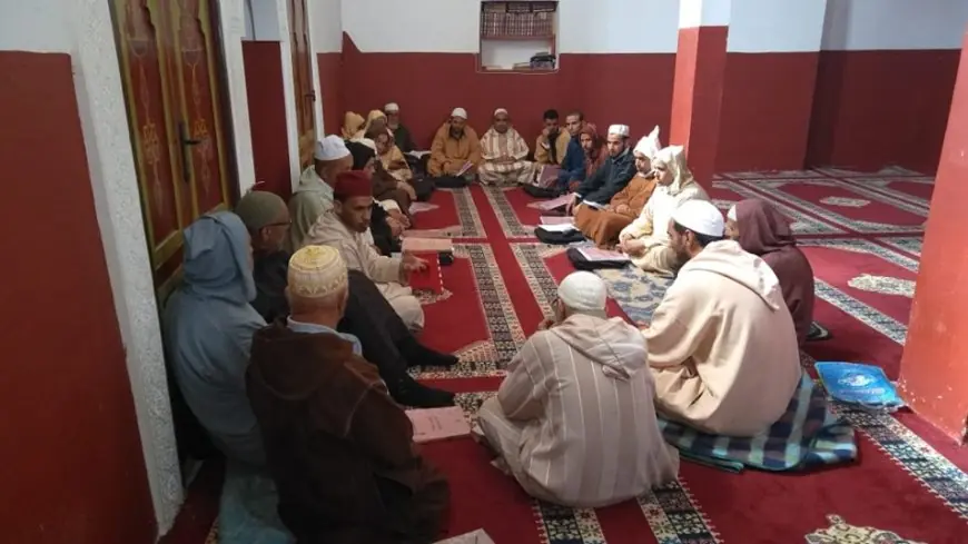 مندوبية الشؤون الإسلامية بتارودانت تنبه القيمين الدينيين بسبب التغيب وعدم المواظبة على الحزب الراتب
