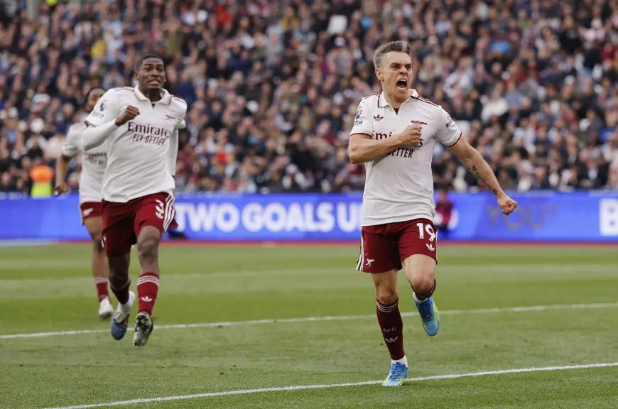 آرسنال يقترب من التتويج بلقب الدوري الإنجليزي الممتاز بعد فوزه على وست هام يونايتد