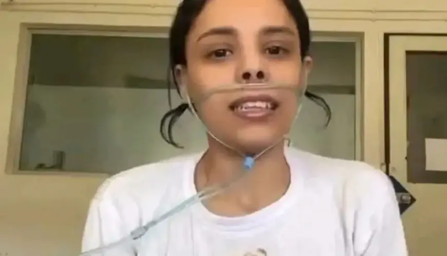 الشابة سلمى تصل إلى فرنسا لإجراء عملية زراعة الرئة بعد تدخل ملكي