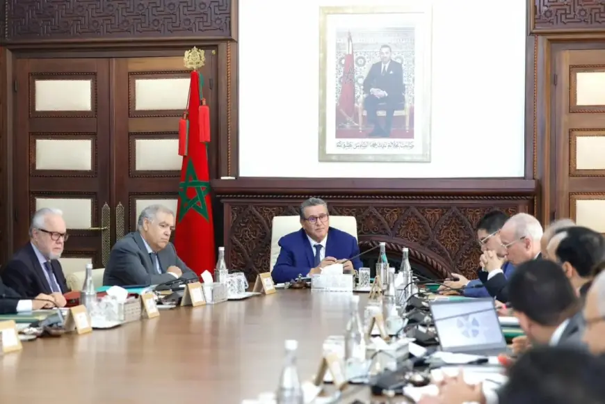 الحكومة تصادق على تخصيص اعتمادات مالية جديدة لدعم أسعار الغاز والكهرباء والنقل بالمغرب