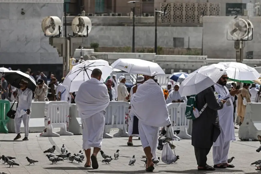انطلاق مناسك الحج في مكة المكرمة وسط حرارة مرتفعة