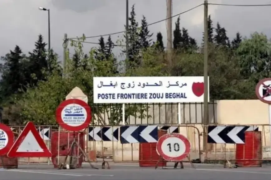 قبل يومين من عيد الأضحى.. الجزائر تسلم المغرب 21 محتجزاً عبر ممر "زوج بغال"