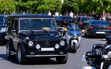 الملك محمد السادس يحل بمدينة تطوان قادما من طنجة