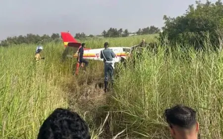 تحطم طائرة سياحية بمحيط مطار الحسيمة ومصرع زوجين فرنسيين