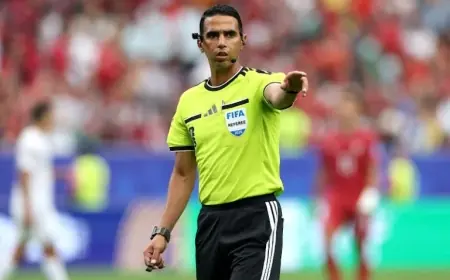 الحكم المغربي جلال جيد يدير مباراة ألمانيا وباراغواي