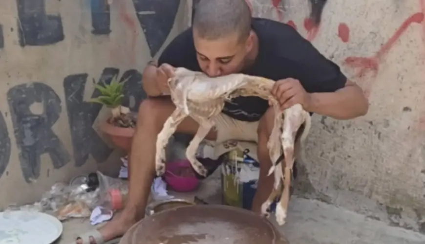 منظمة تجر صاحب قناة ”بن نسنس” إلى القضاء بسبب فيديو يوثق ”سلخ وشواء حيوان”