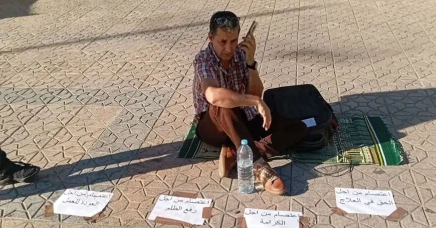أستاذ تطوان الموقوف يعلق اعتصامه بعد تدخل وزير التعليم للتكفل شخصيا بعلاج ابنه
