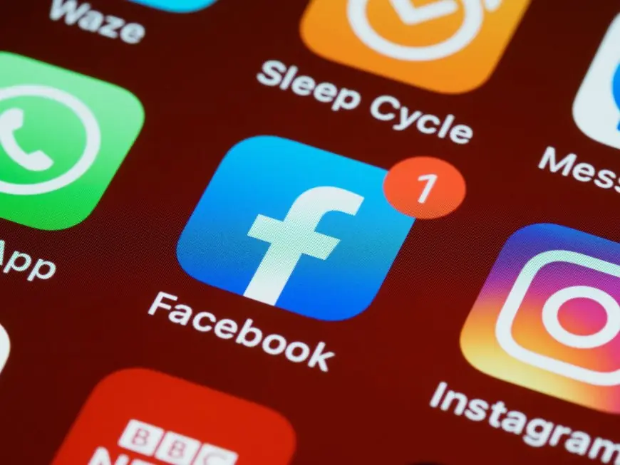 عطب تقني مفاجئ يضرب منصتي "فيسبوك" و"إنستغرام"