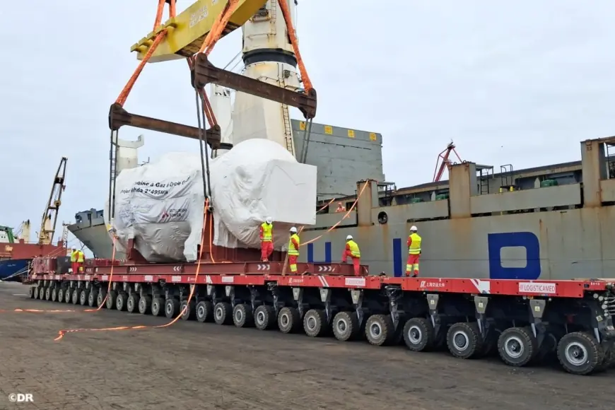 Port de Casablanca : Arrivée du navire KRASZEWSKI avec une turbine géante pour la centrale d’Al Wahda
