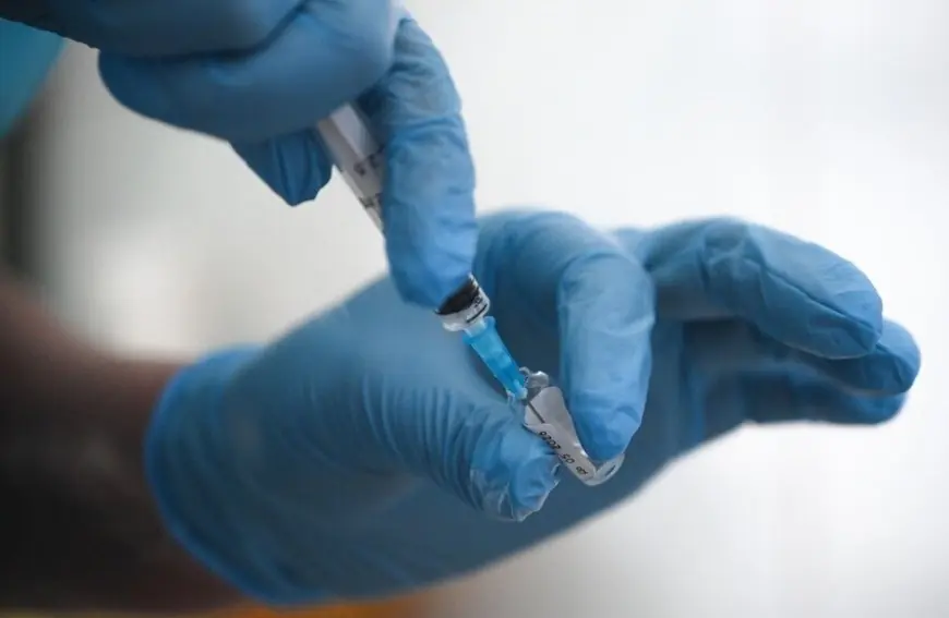 تفاصيل الخطة العلاجية لأول لقاح روسي بتقنية mRNA ضد سرطان الجلد