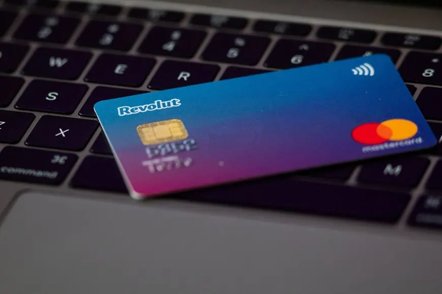 بنك المغرب يؤجل دخول "ريفولوت" إلى السوق الوطنية رغم اهتمامها بالمملكة
