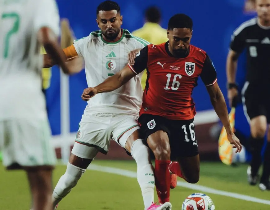 "تعادل بالتراضي" يؤهل الجزائر والنمسا إلى دور الـ 32 من المونديال