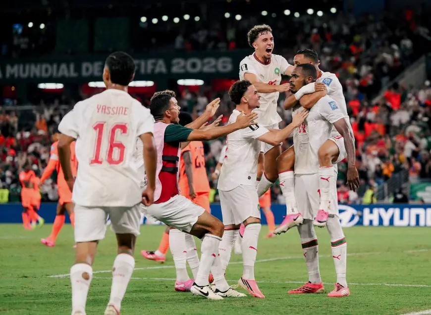 المنتخب المغربي يهزم هولندا ويبلغ ثمن نهائي كأس العالم