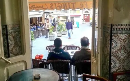 بتنسيق مع وزارة التشغيل.. وزارة الداخلية تعد قانونًا جديدًا للحد من ”فوضى المقاهي” بالقطاع غير المهيكل