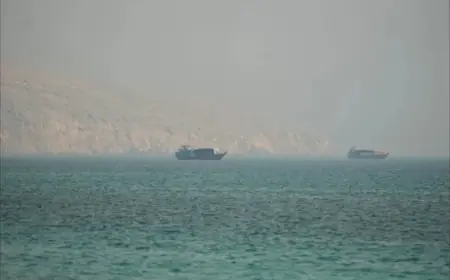 إيران تعلن إعادة إغلاق مضيق هرمز بعد استهداف قواعد أمريكية في الخليج