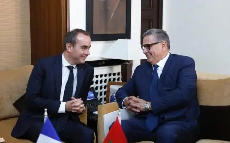 أخنوش يجري مباحثات ثنائية مع الوزير الأول الفرنسي على هامش الاجتماع رفيع المستوى المغربي - الفرنسي