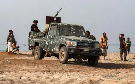 الحوثيون يعلنون حظر الملاحة البحرية على السعودية