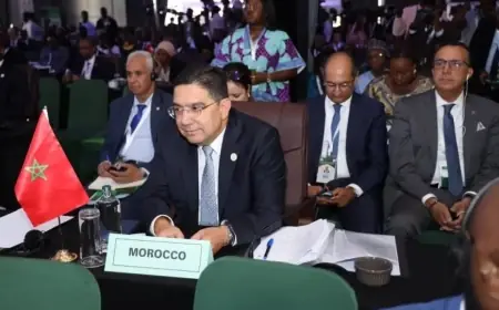 Nasser Bourita représente le Roi Mohammed VI au Sommet extraordinaire de l’UA sur la santé à Accra