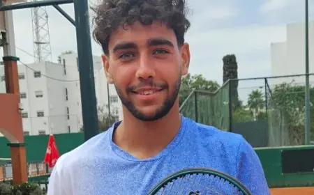 لاعب التنس المغربي رضا بناني يعتذر للجماهير المغربية بعد احتفاله المثير ويكشف تعرضه لإهانات عنصرية من منافسه الإسباني