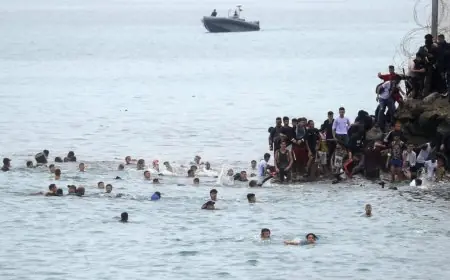 40 ألف مهاجر عبروا الحدود بين المغرب ومدينة سبتة