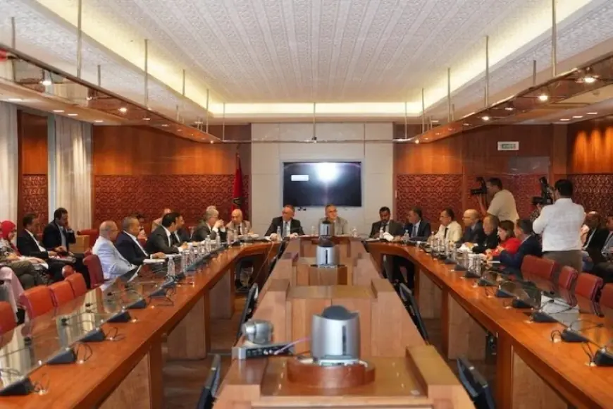لجنة المالية بمجلس النواب تصادق بالأغلبية على مشروع قانون التصفية لسنة 2024