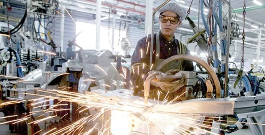 Industrie : BAM note un repli de l’activité en mai et un TUC à 77%