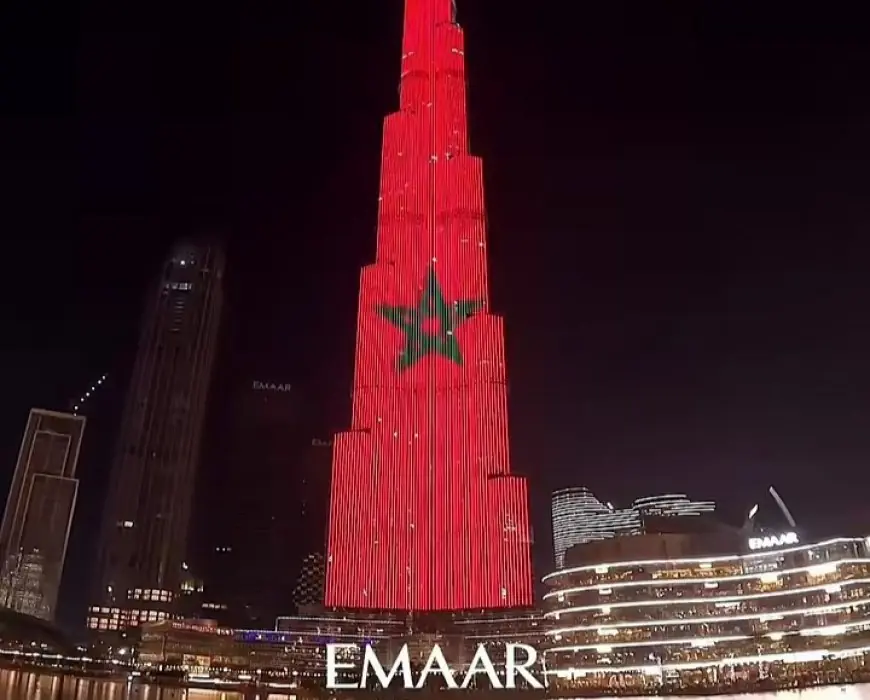 برج خليفة يكتسي ألوان العلم المغربي احتفاء بإنجاز أسود الأطلس في مونديال 2026