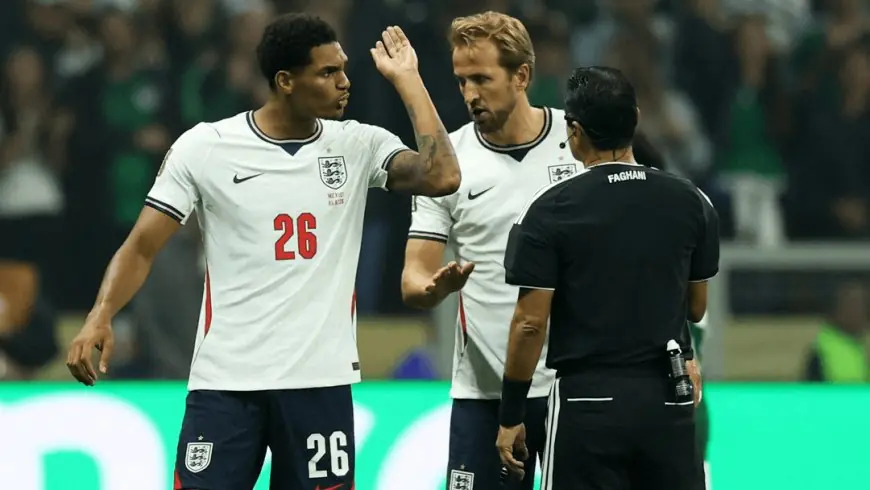 إيقاف جاريل كوانساه مباراتين يربك حسابات المنتخب الإنجليزي في كأس العالم