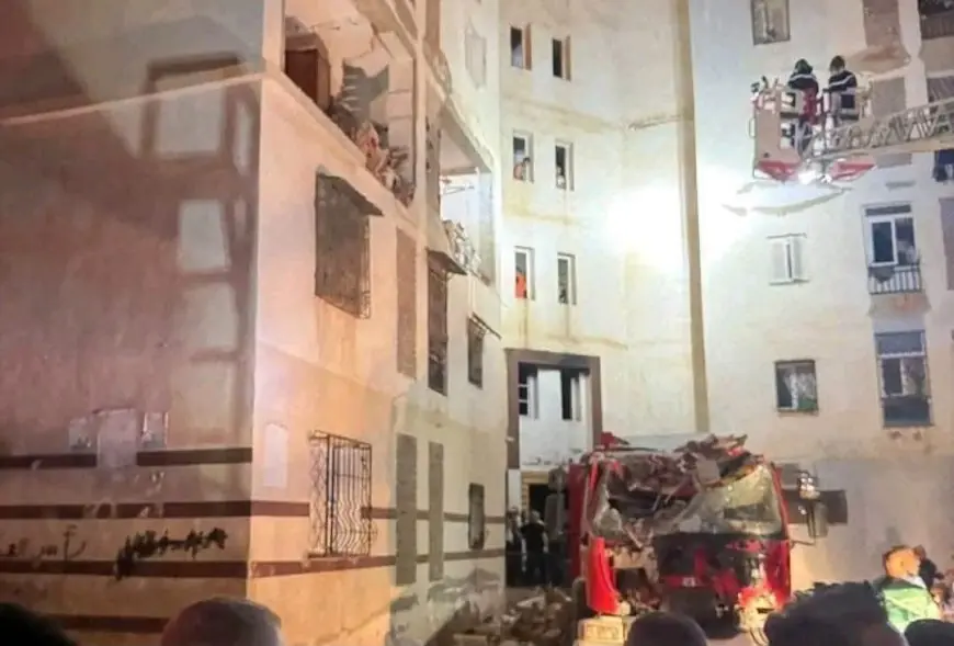 حريق وانفجار بعمارة سكنية بوهران الجزائرية يخلف 23 جريحا
