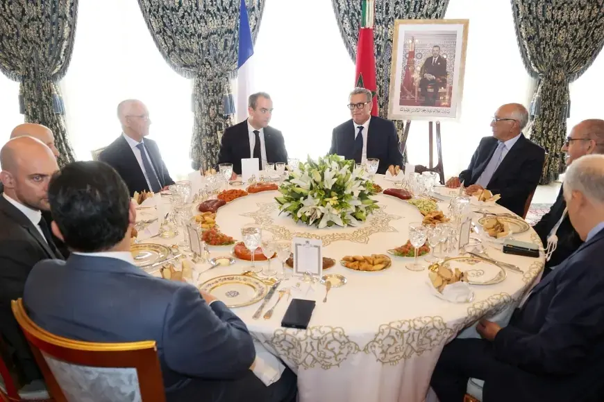 Le Roi Mohammed VI offre un déjeuner en l’honneur du Premier ministre français Sébastien Lecornu à Rabat