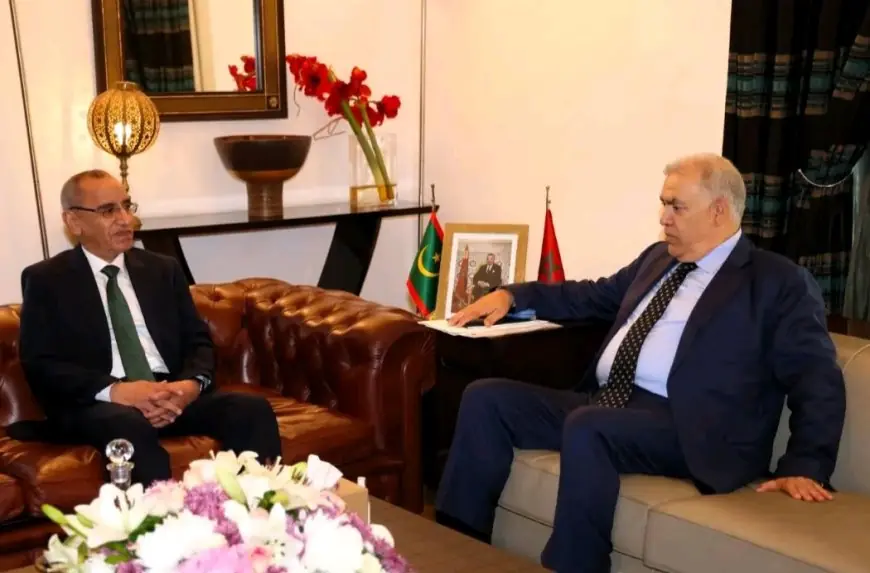 لفتيت يجري مباحثات مع نظيره الموريتاني لتعزيز التعاون الثنائي