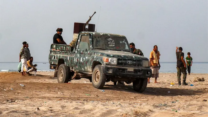 الحوثيون يعلنون حظر الملاحة البحرية على السعودية
