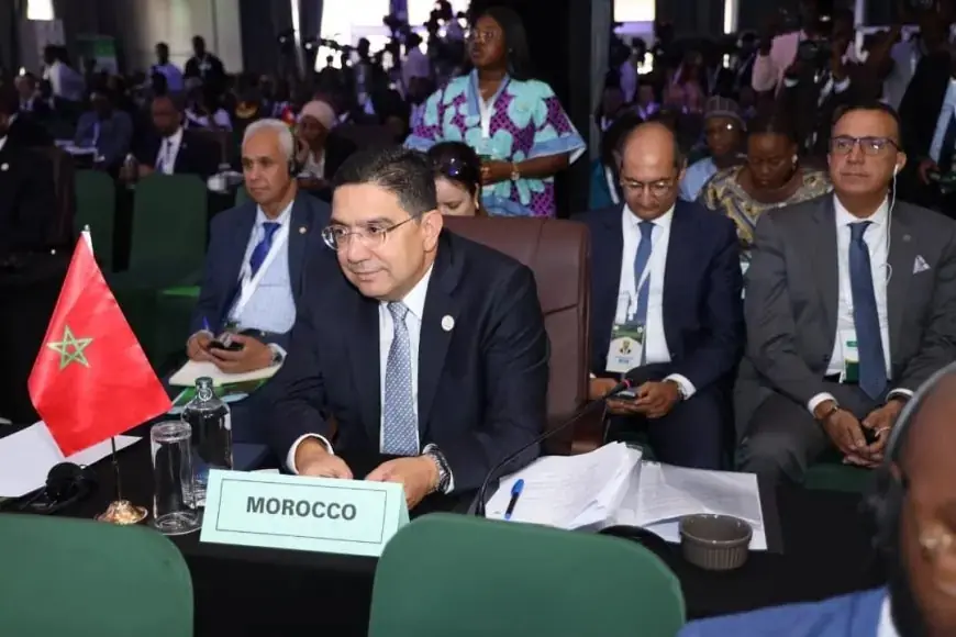 Nasser Bourita représente le Roi Mohammed VI au Sommet extraordinaire de l’UA sur la santé à Accra