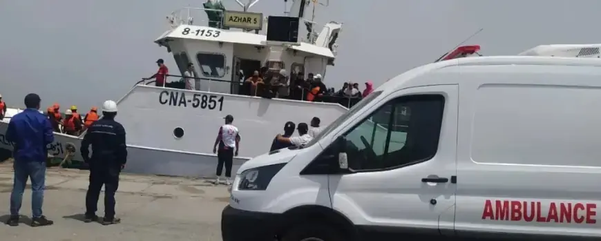Dakhla : le navire "Azhar 5" sauve l’équipage du "Sara 2" après le naufrage du bateau au large