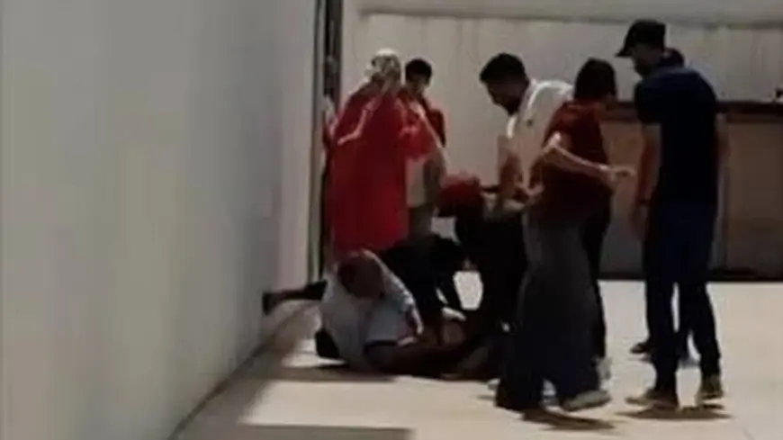 فيديو اعتداء على شاب داخل معمل بطنجة يثير موجة غضب ومطالب بفتح تحقيق